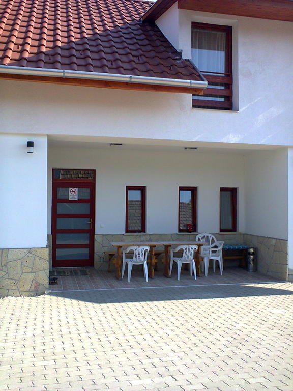 Hotel Aba Vezér Panzió és Étterem Abaújszántó Camera foto