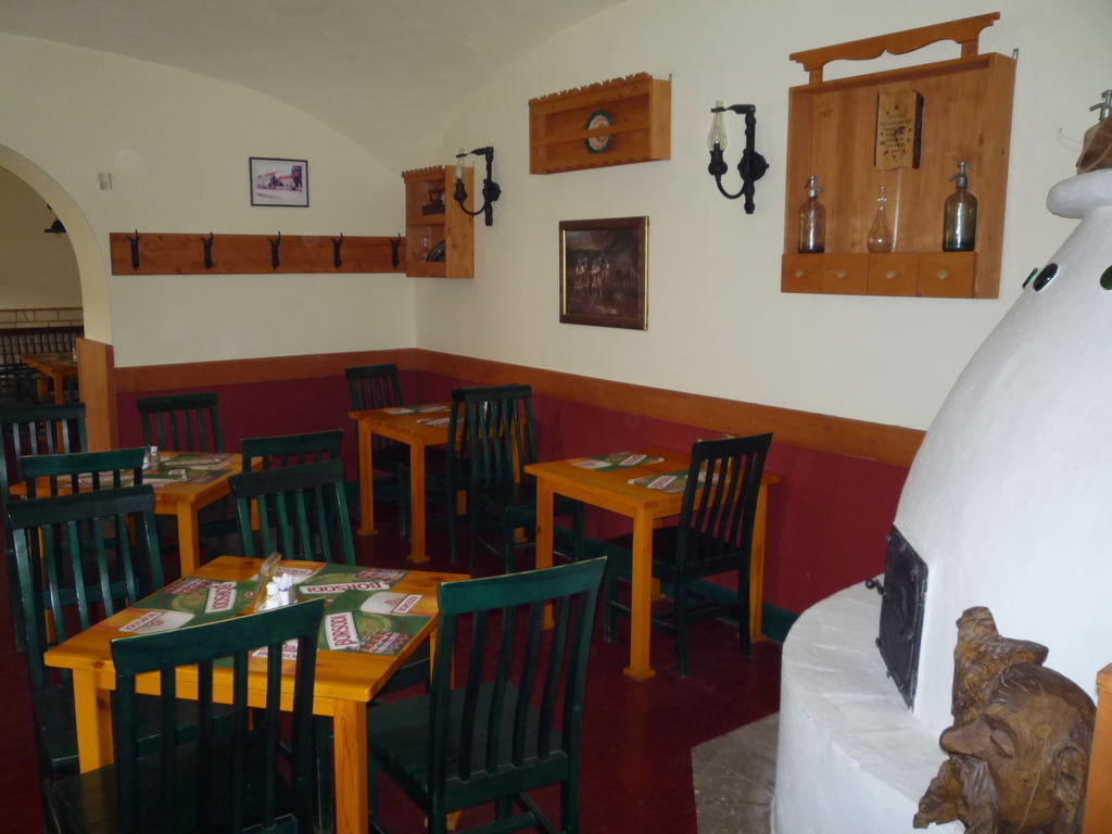 Hotel Aba Vezér Panzió és Étterem Abaújszántó Camera foto